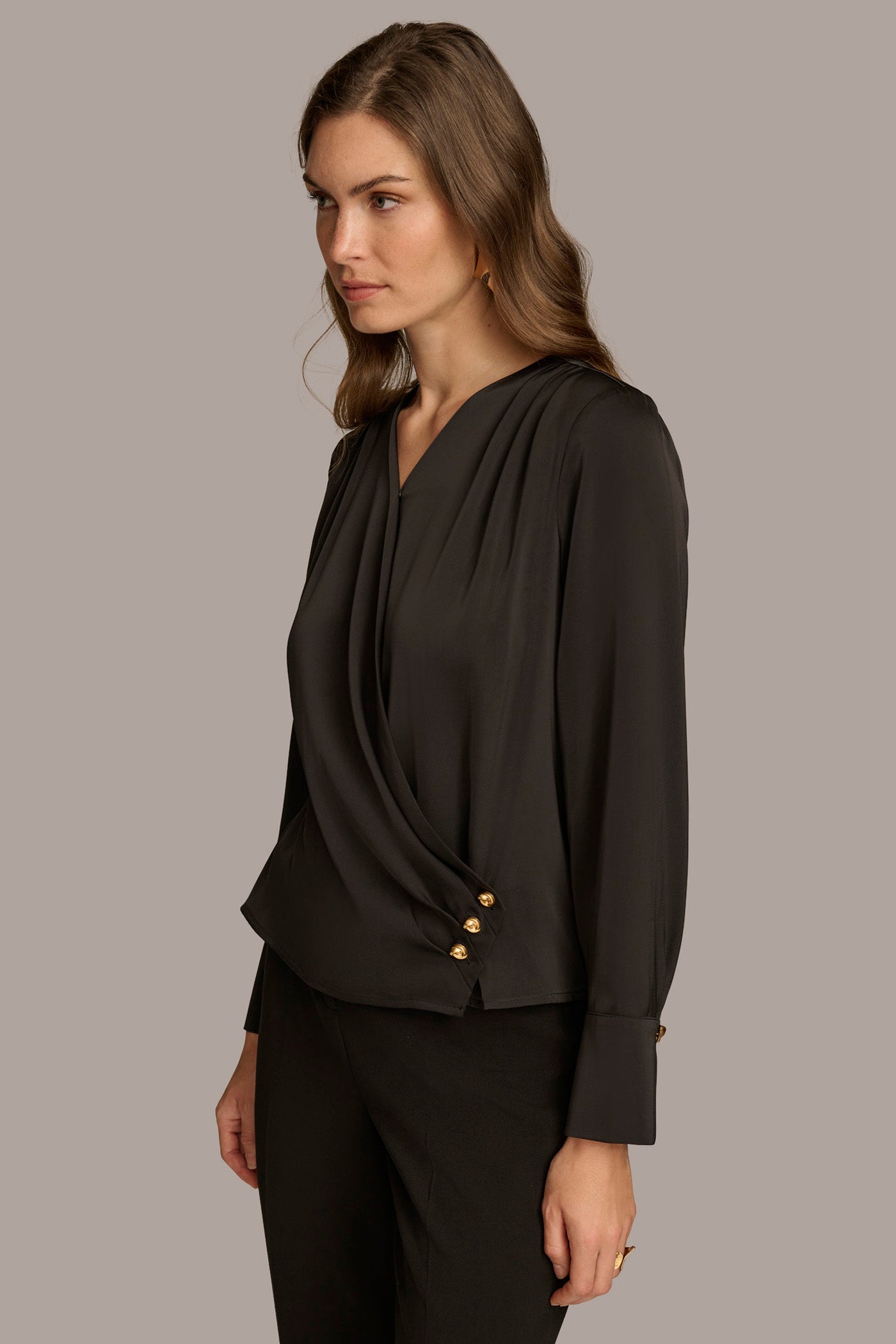 (image for) INNOVATIVE V-NECK WITH SIDE BUTTON DETAIL